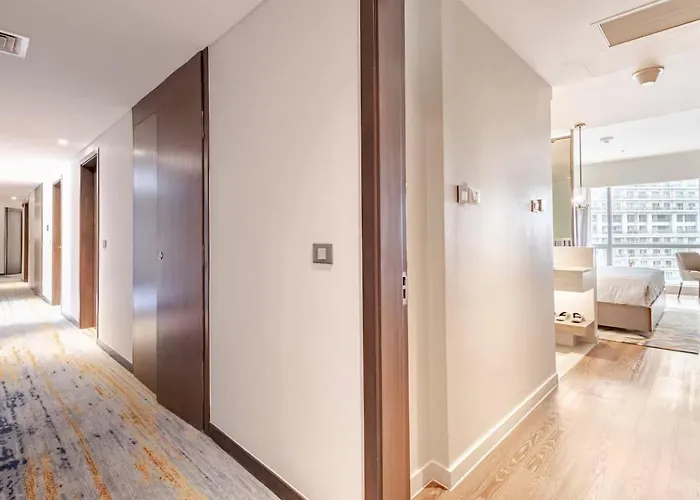 Novotel Executive At Rosalina Acqua Mandaluyong