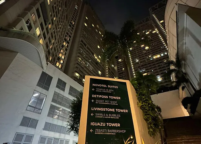 Novotel Executive At Rosalina Acqua Mandaluyong * Manila