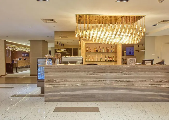 Novotel Executive At Rosalina Acqua Mandaluyong